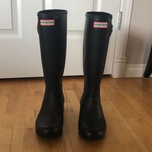 Size 7 (US) Black Hunter Boots